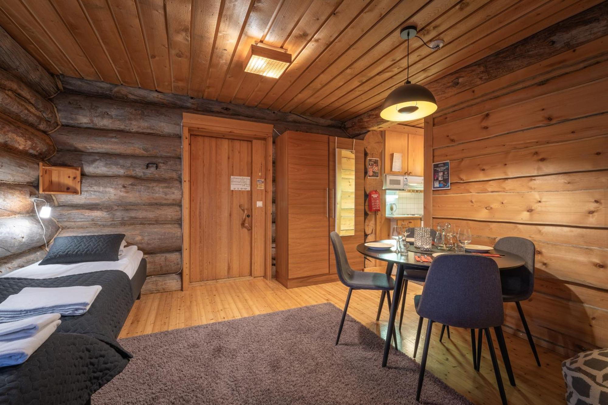 Kuukkeli Log Houses Aurora Resort Saariselkä Værelse billede